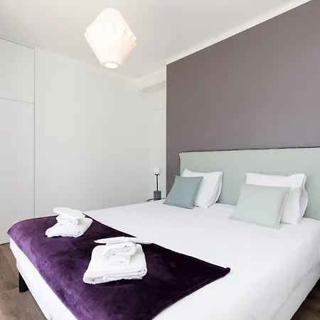 Wam Yourhosthelper Cannes